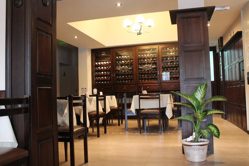 Hotel Rincon Vasco Mendoza Exterior photo